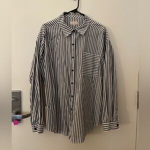 Great condition. Women’s Brixton Button Up Shirt